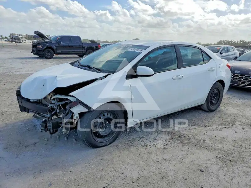 2018 Toyota COROLLA фото