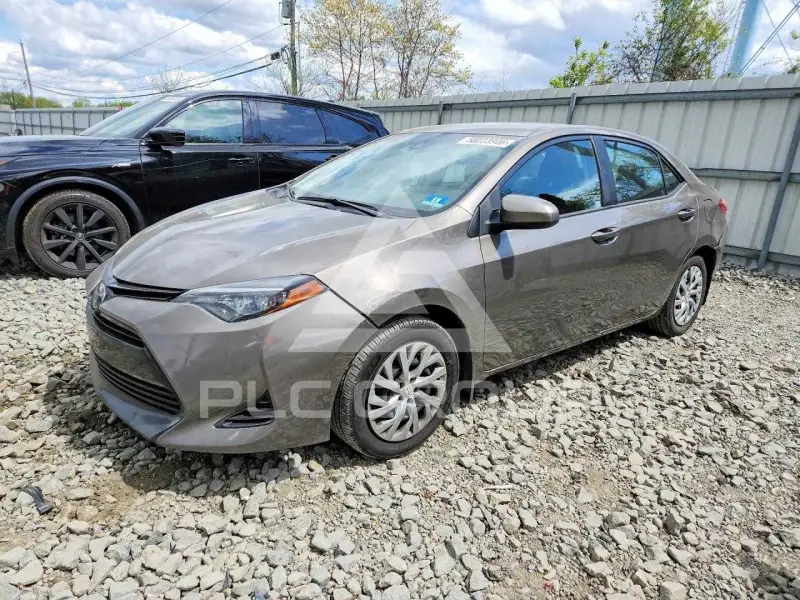 2018 Toyota COROLLA фото