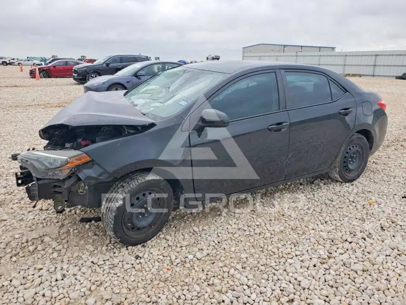 2018 Toyota COROLLA фото