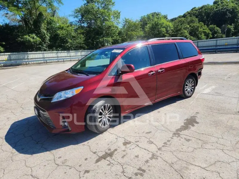 2018 Toyota SIENNA фото