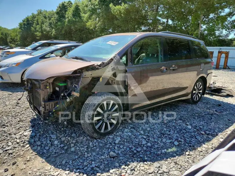 2018 Toyota SIENNA фото