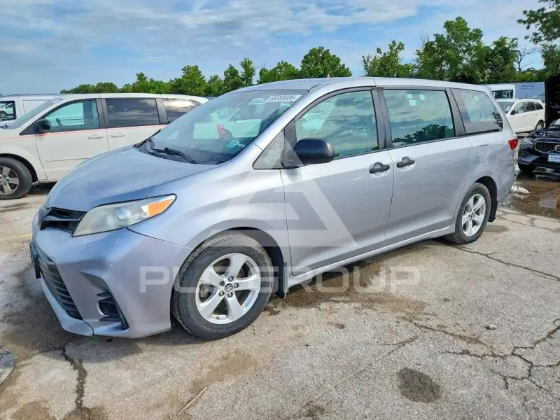 2018 Toyota SIENNA фото