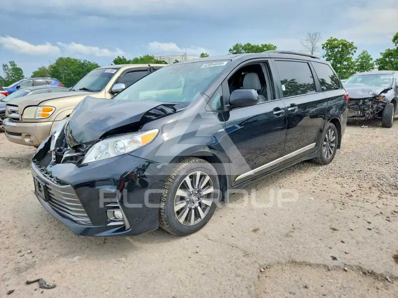 2018 Toyota SIENNA фото