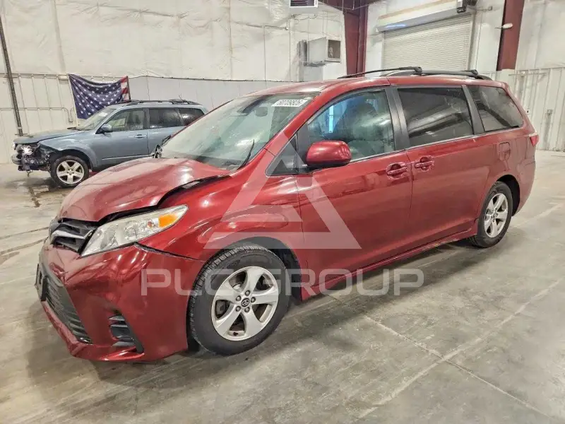 2018 Toyota SIENNA фото
