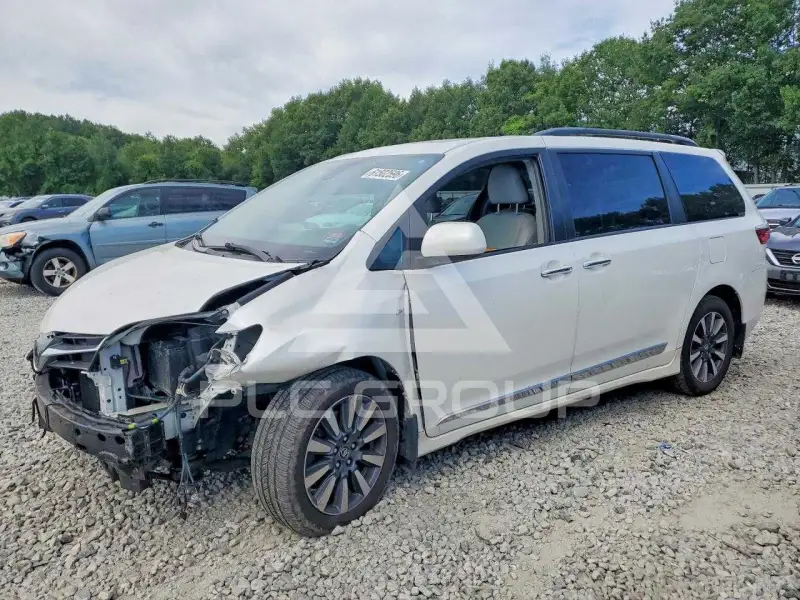 2018 Toyota SIENNA фото