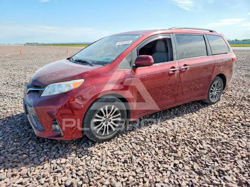 2018 Toyota SIENNA фото