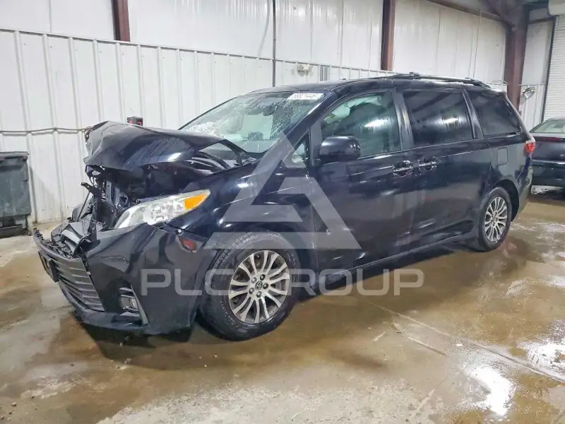 2018 Toyota SIENNA фото