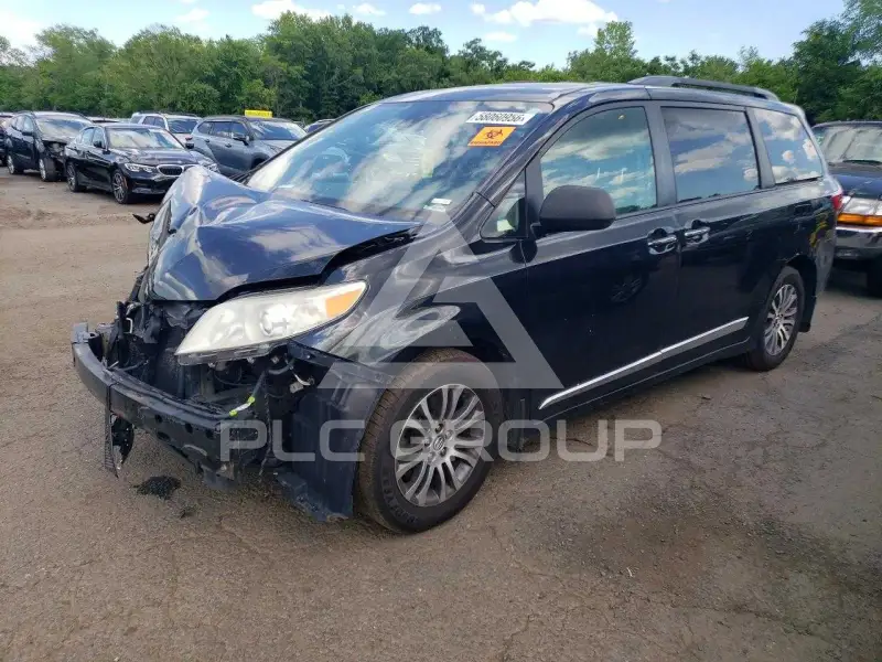 2018 Toyota SIENNA фото