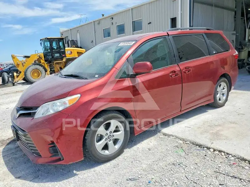 2018 Toyota SIENNA фото