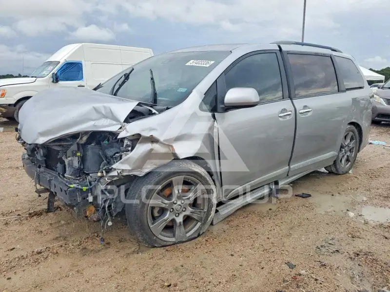 2018 Toyota SIENNA фото