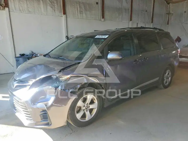 2018 Toyota SIENNA фото
