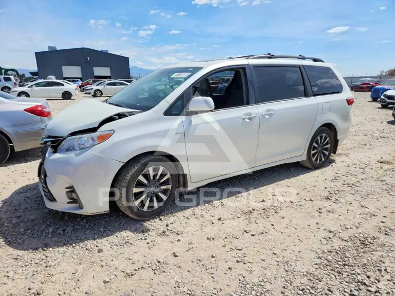 2018 Toyota SIENNA фото
