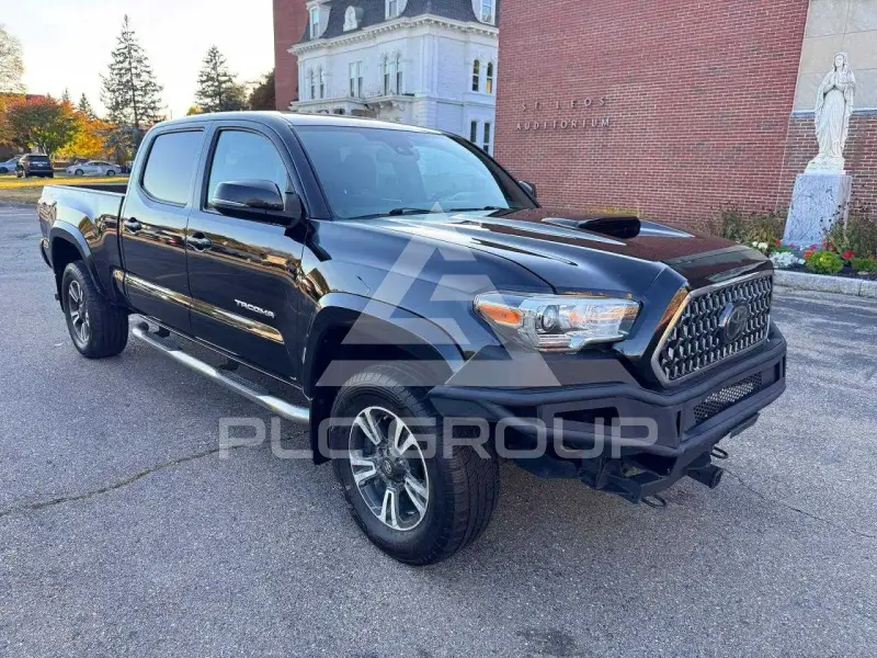 2018 Toyota TACOMA фото