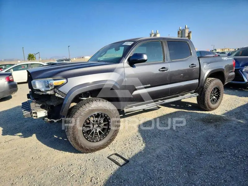 2018 Toyota TACOMA photo