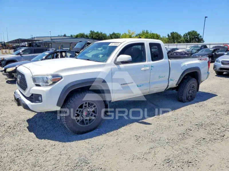 2018 Toyota TACOMA фото