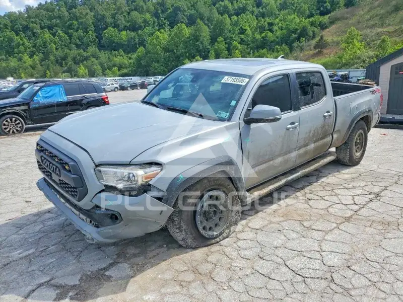 2018 Toyota TACOMA photo