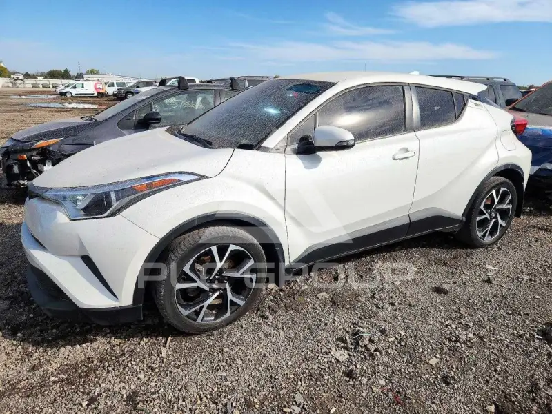 2018 Toyota C-HR photo