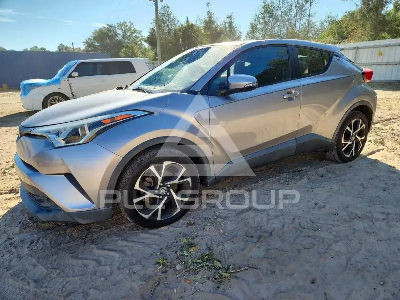 2018 Toyota C-HR photo