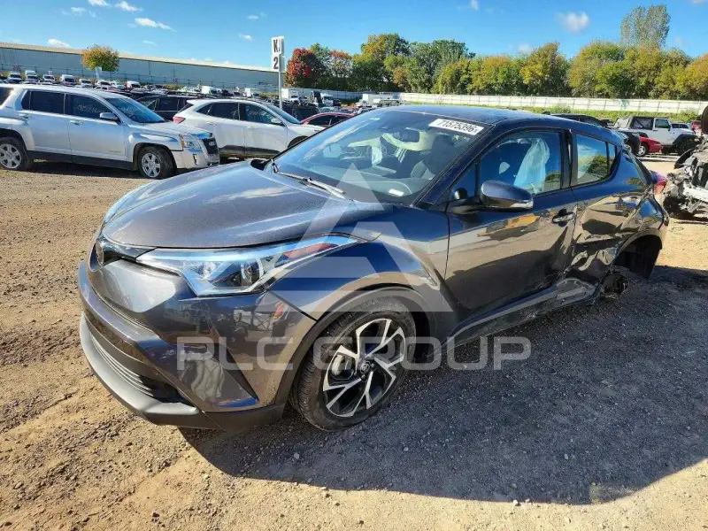 2018 Toyota C-HR photo