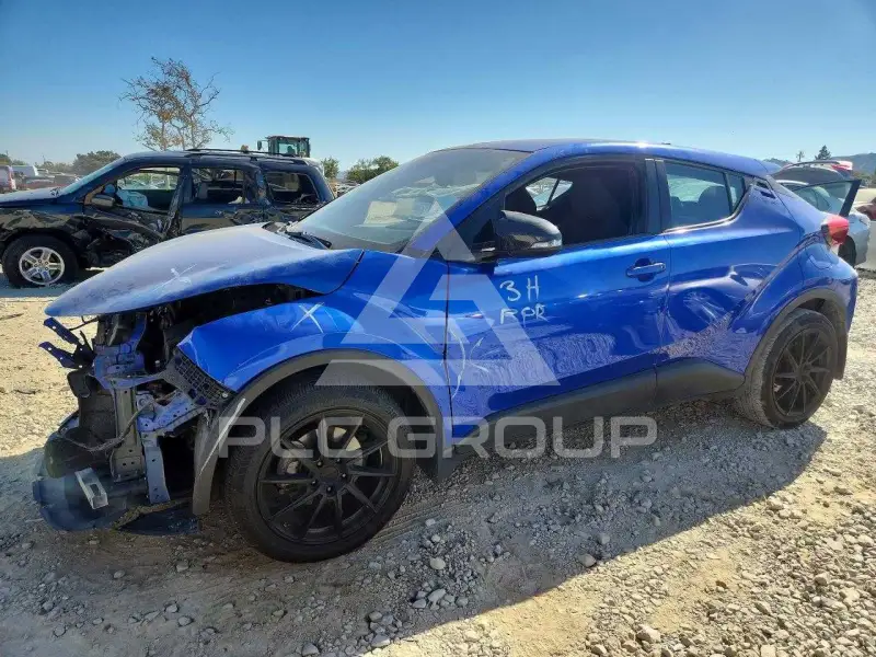 2018 Toyota C-HR photo