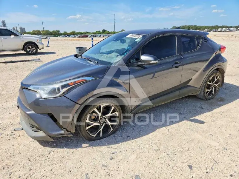2018 Toyota C-HR photo
