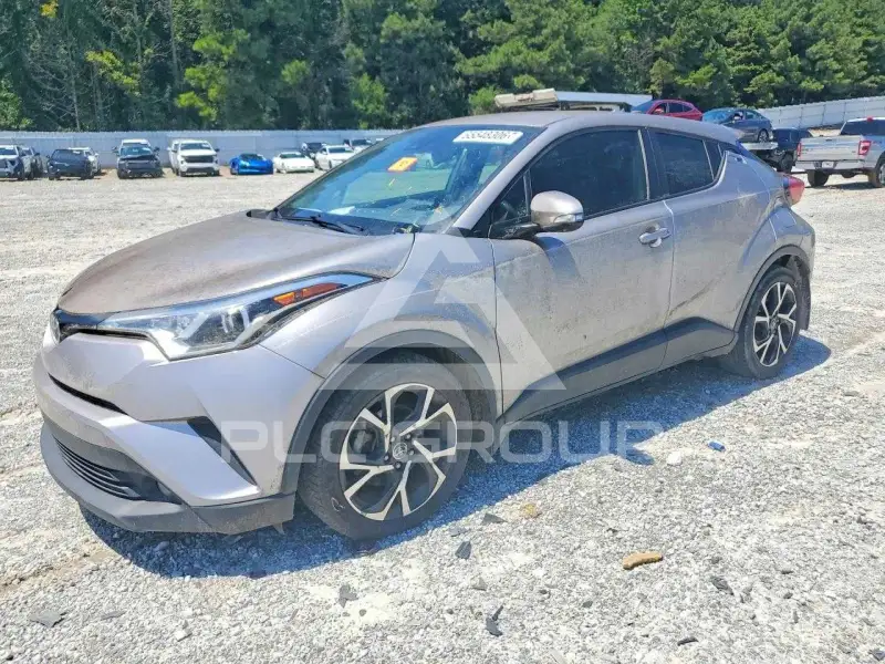 2018 Toyota C-HR photo