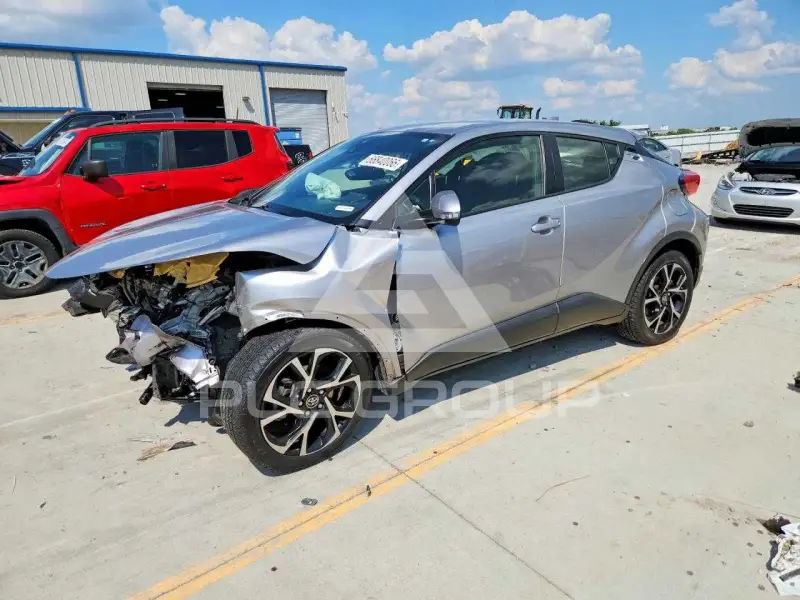 2018 Toyota C-HR photo