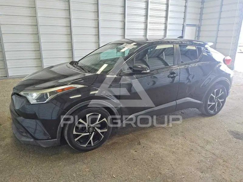 2018 Toyota C-HR photo