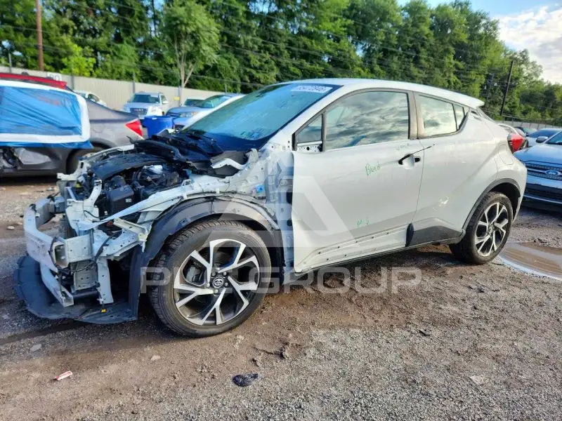2018 Toyota C-HR photo