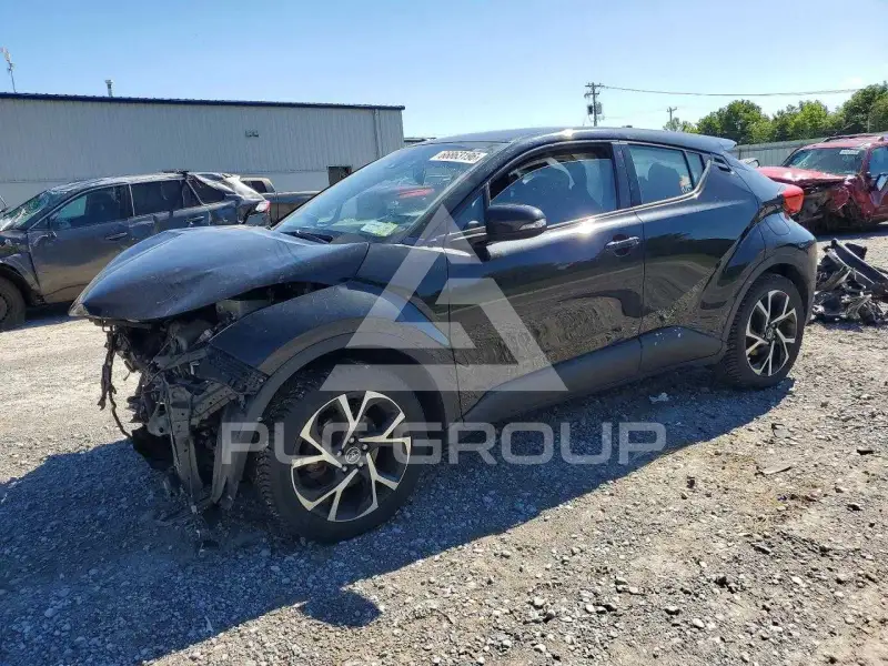 2018 Toyota C-HR photo