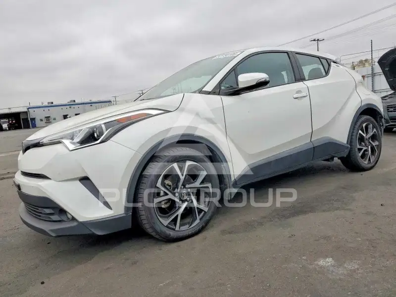 2018 Toyota C-HR photo
