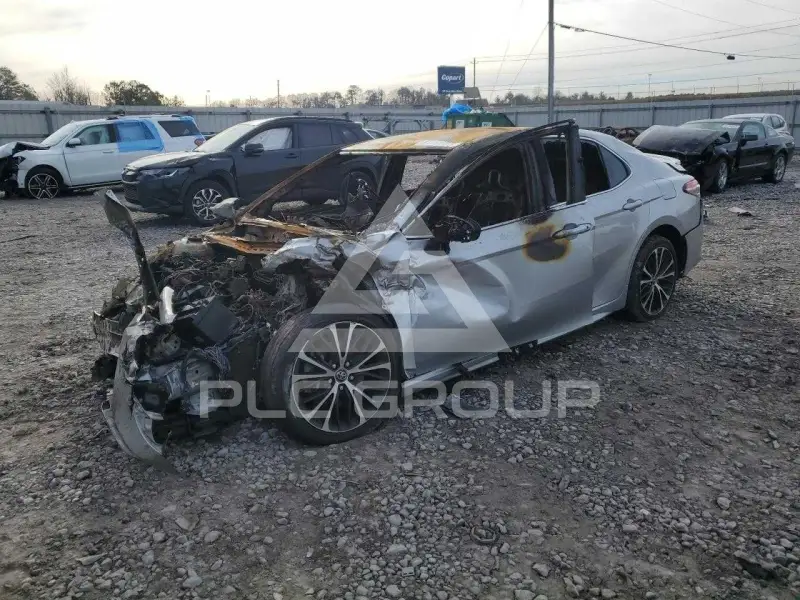 2018 Toyota CAMRY фото
