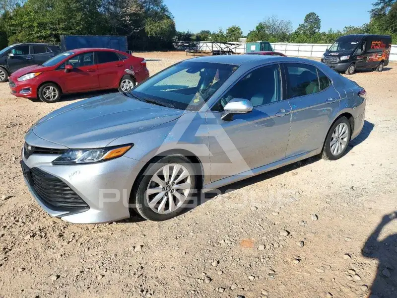 2018 Toyota CAMRY фото