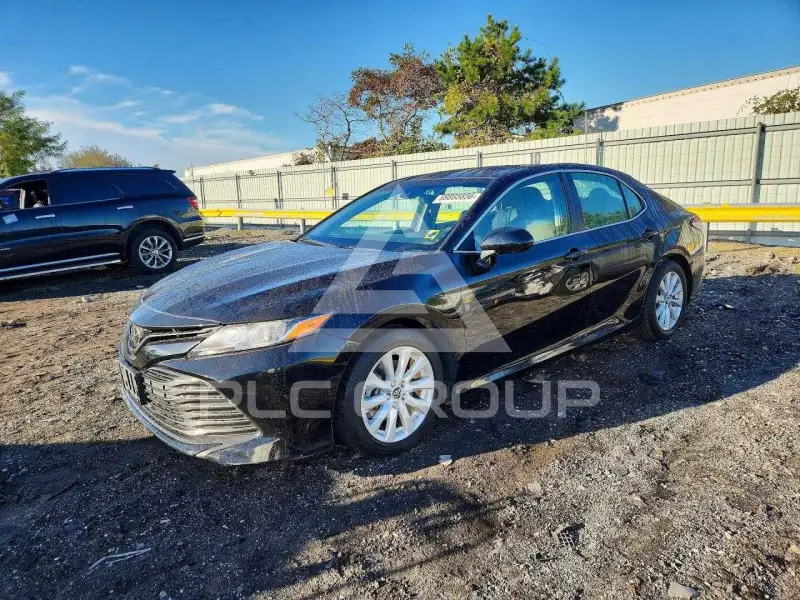 2018 Toyota CAMRY фото