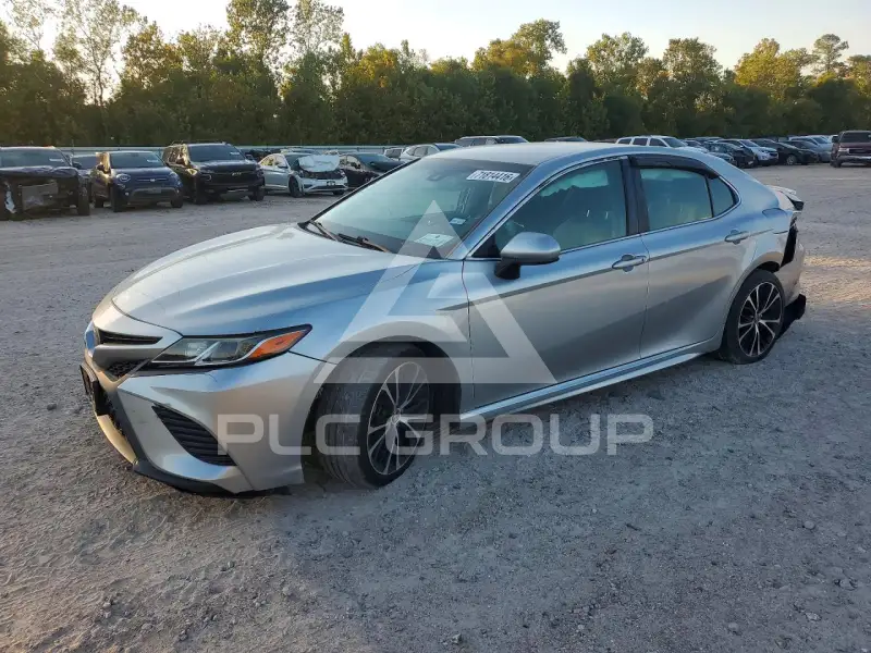 2018 Toyota CAMRY фото