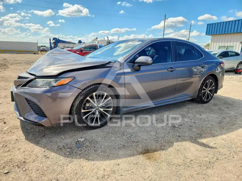 2018 Toyota CAMRY фото