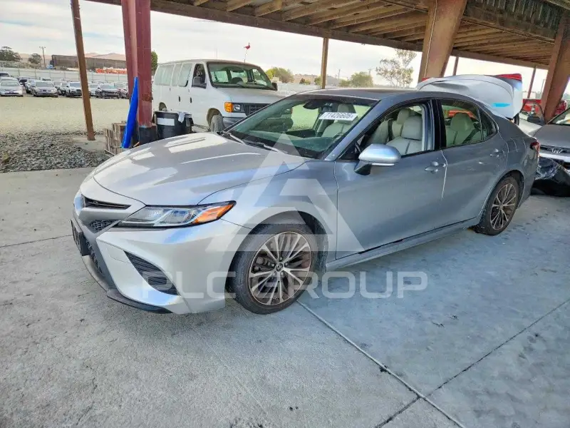 2018 Toyota CAMRY фото