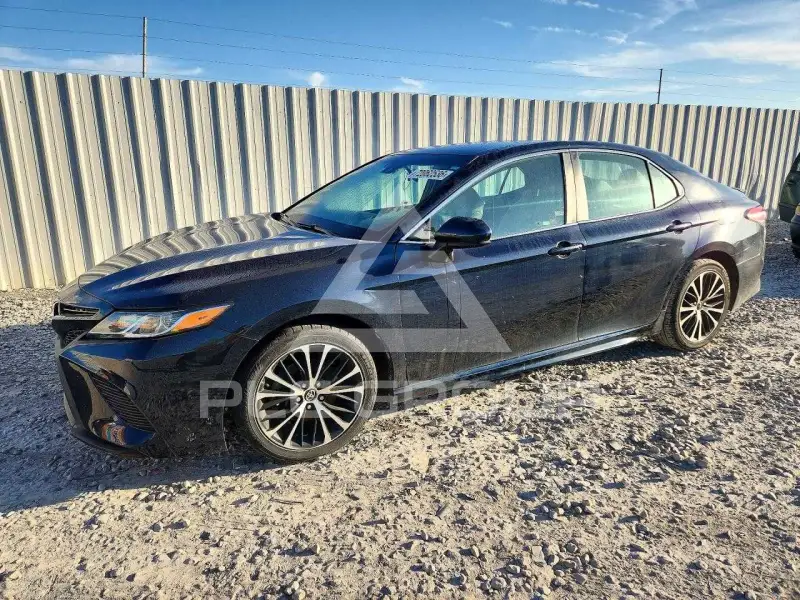 2018 Toyota CAMRY фото