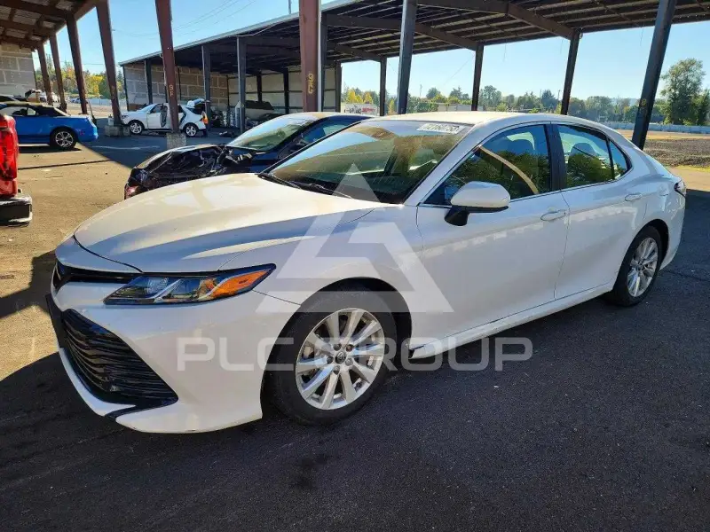 2018 Toyota CAMRY фото