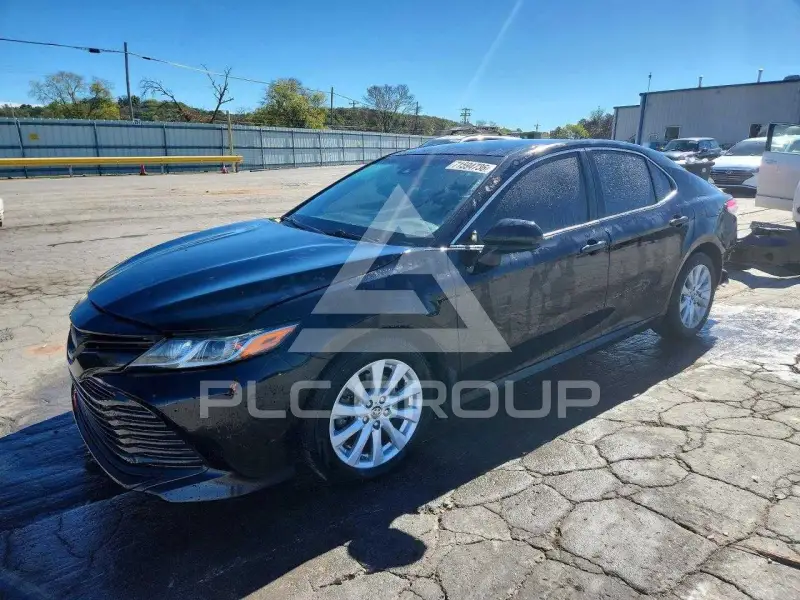 2018 Toyota CAMRY фото