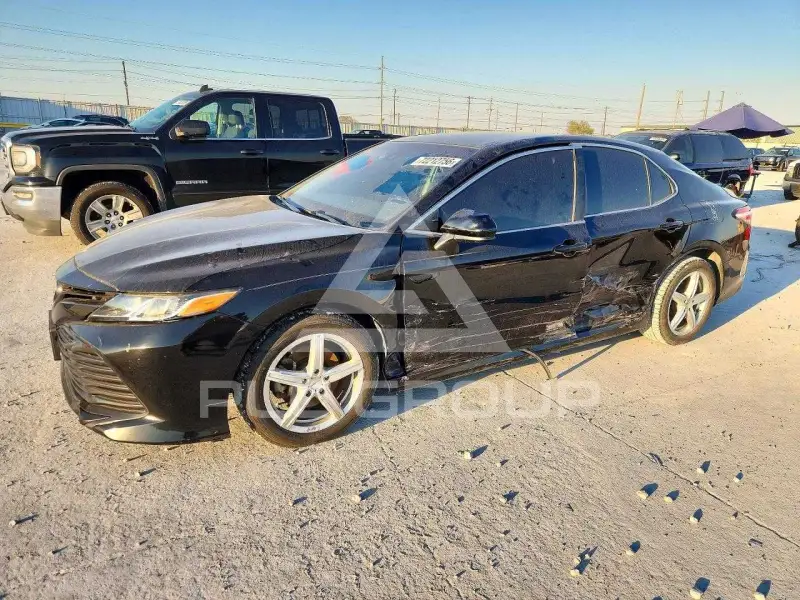 2018 Toyota CAMRY фото