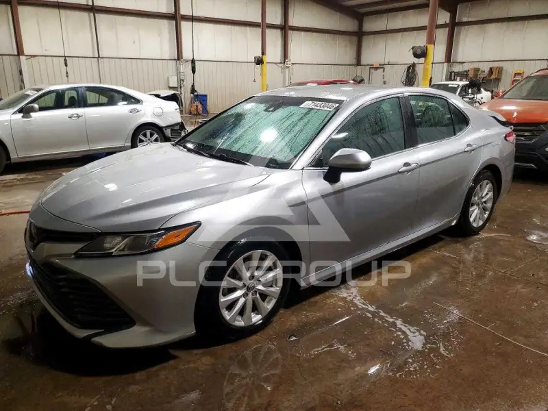 2018 Toyota CAMRY фото