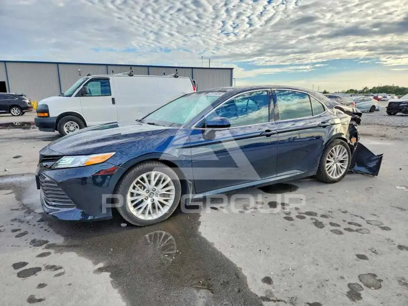 2018 Toyota CAMRY фото
