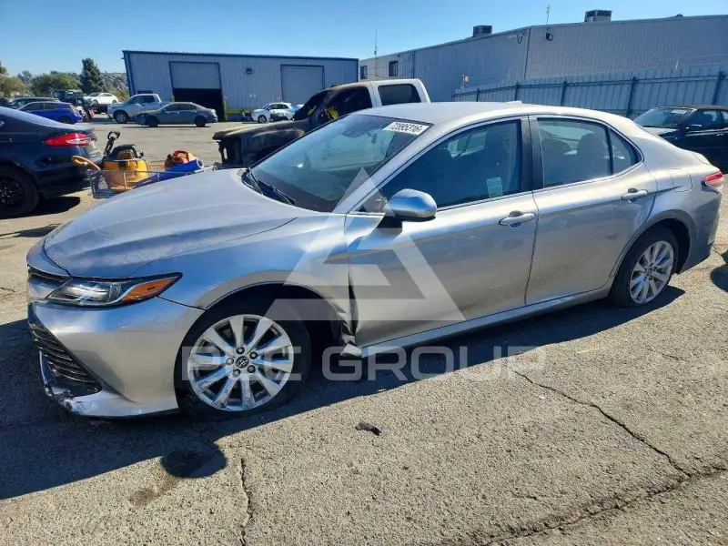 2018 Toyota CAMRY фото