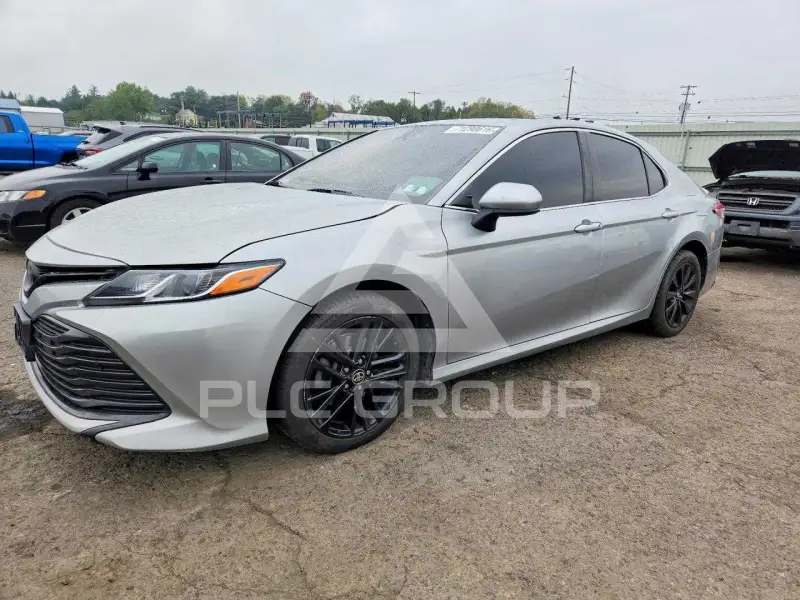 2018 Toyota CAMRY фото