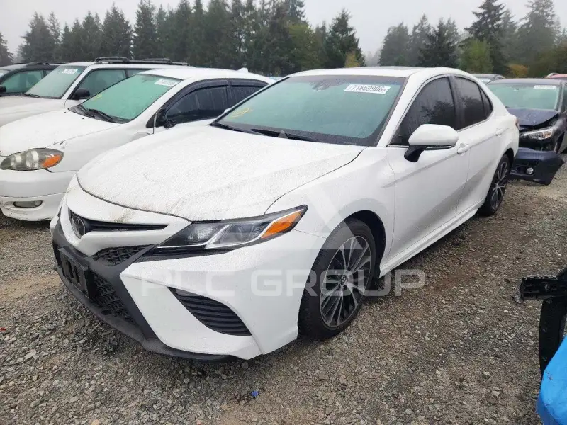 2018 Toyota CAMRY фото