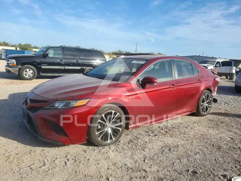 2018 Toyota CAMRY фото