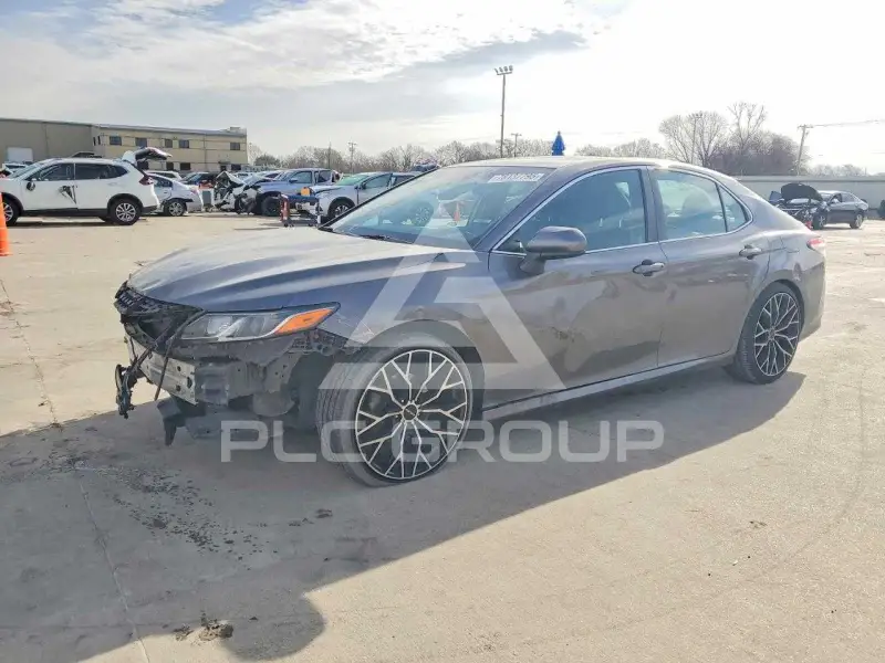 2018 Toyota CAMRY фото