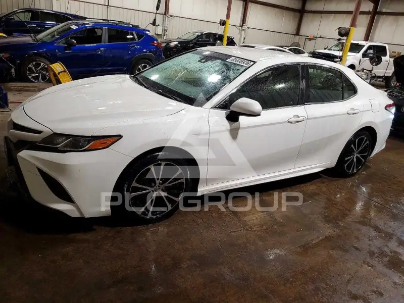 2018 Toyota CAMRY фото