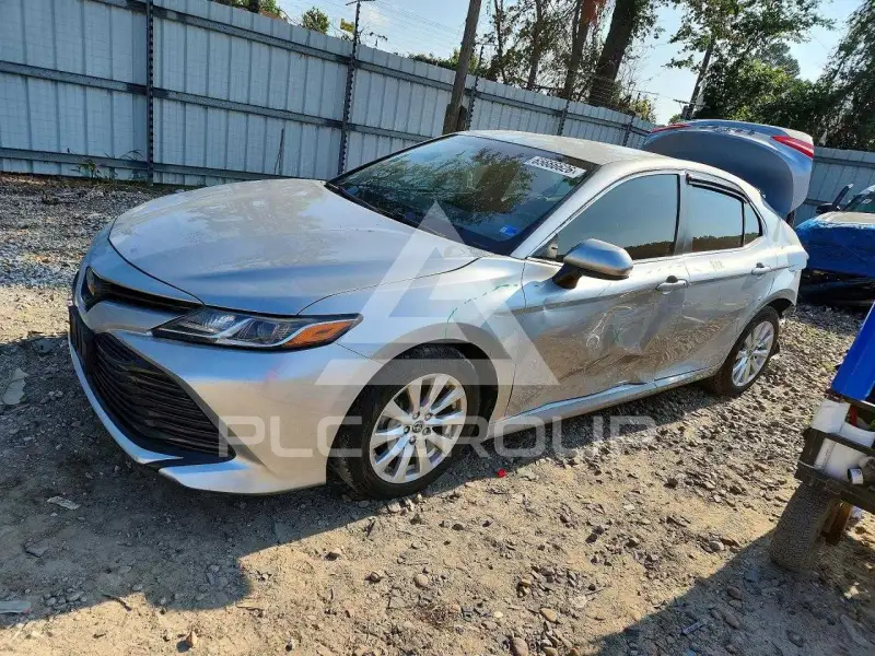 2018 Toyota CAMRY фото